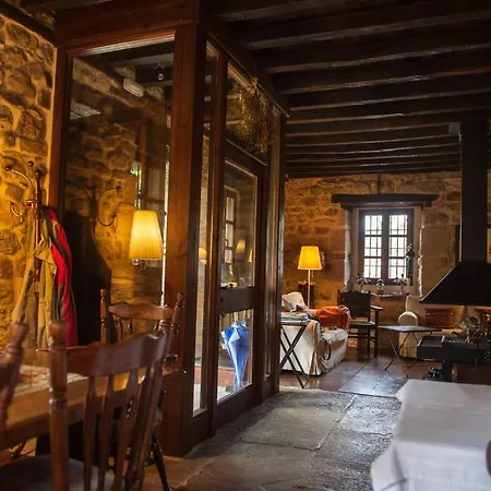 Hotel El Rincón De Doña Urraca *